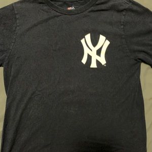Youth New York Yankees T-shirt.